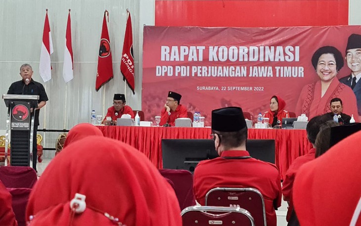 Rakor Penjaringan Bacaleg Sementara, Kamis (22/09/22) malam, yang diikuti kader dan pengurus PDIP se-Jatim.