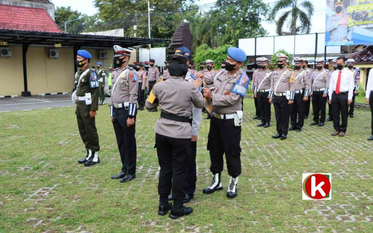 Situasi Apel Gelar Pasukan Operasi Keselamatan Semeru Tahun 2022 di Polres Blitar Kota (foto : Faisal NR / Klikwarta.com)