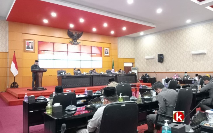 Wakil Walikota Blitar Tjutjuk Sunario Sampaikan KUPA PPAS-P Kota Blitar Tahun 2022 (foto : Faisal NR / Klikwarta.com)