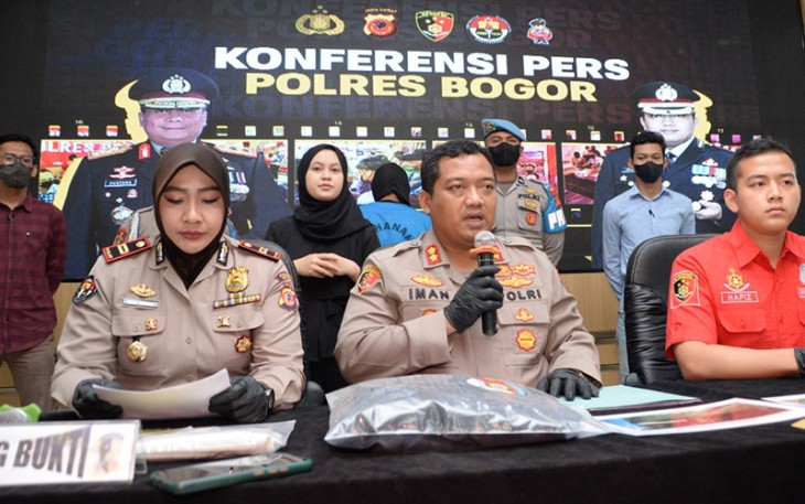 Kapolres Bogor AKBP Iman Imanuddin S.H., S.I.K. M.H saat Konferensi Pers, Rabu (12/10/2022).
