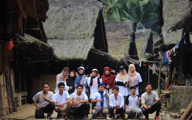 Ilustrasi kebersamaan tim rombongan Yeni Anita selama mengunjungi baduy. Sumber foto : Yeni Anita