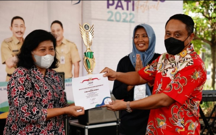 Wabup Safin saat menutup Pragola Pati Festival