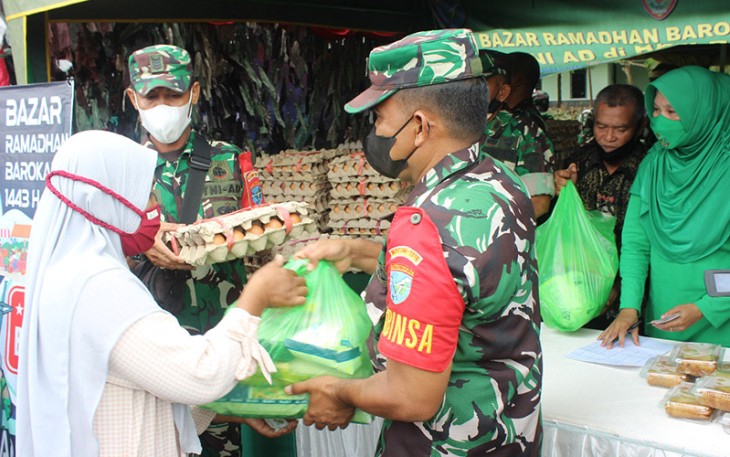 Kodim Palangka Raya Semarakan Bazar Ramadhan Berkah Korem 102 Panju Panjung 