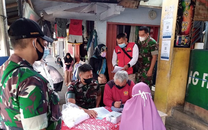 Vaksinasi Warga Limpung