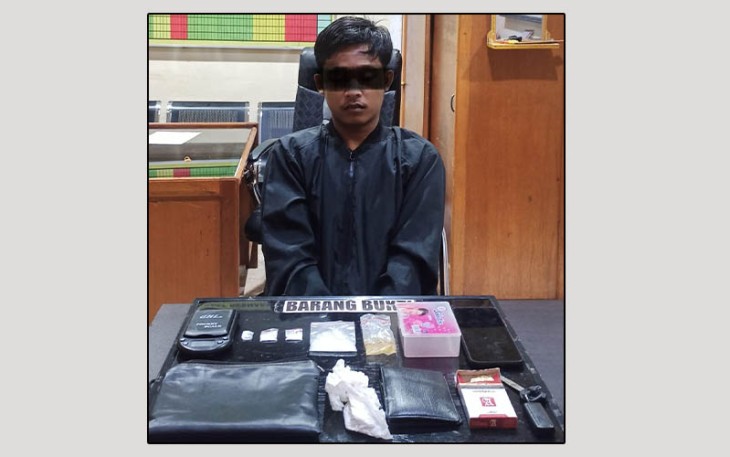 Tersangka dan barang bukti saat diamankan