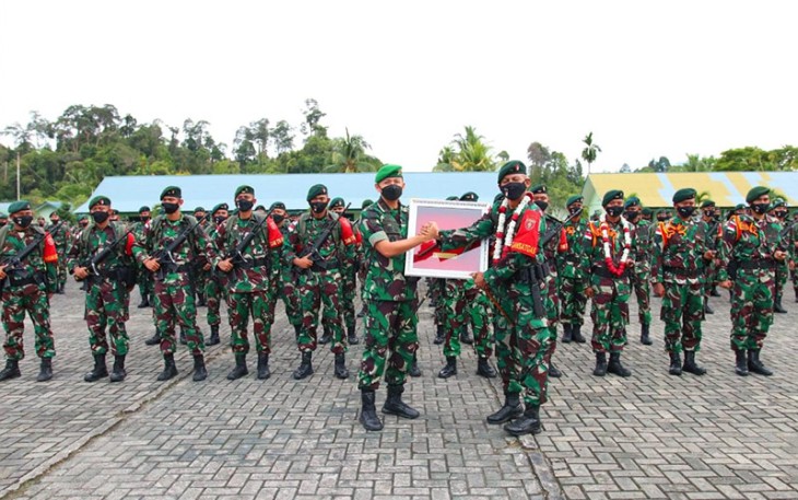 Danbrigif 24/Bulungan Cakti saat Pimpin Penyambutan Purna Tugas Satgas Yonif Raider 613/Raja Alam.