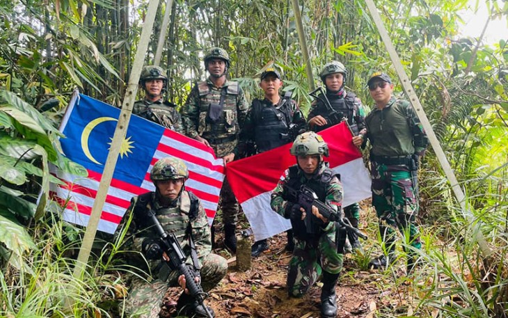 Patroli Gabungan Satgas Pamtas Yonif 645/Gty dan Tentera Diraja Malaysia