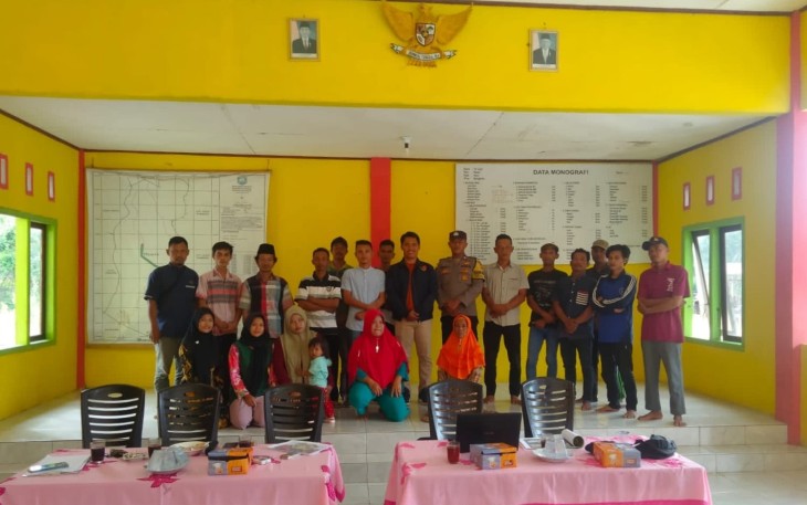 Penyuluhan dan Sosialisasi Desa Bersinar (Desa Bersih dan Bebas dari Narkoba) di desa Tri Jaya, Kecamatan Nasal, Kabupaten Kaur, Jum’at (23/12/2022).