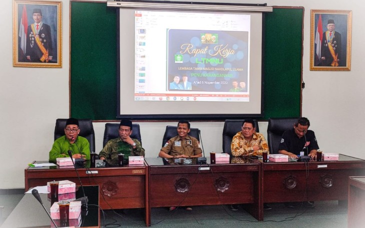 Audiensi Lembaga Takmir Masjid Nahdatul Ulama (LTMNU) di gedung DPRD  setempat, Rabu (16/11/2022).