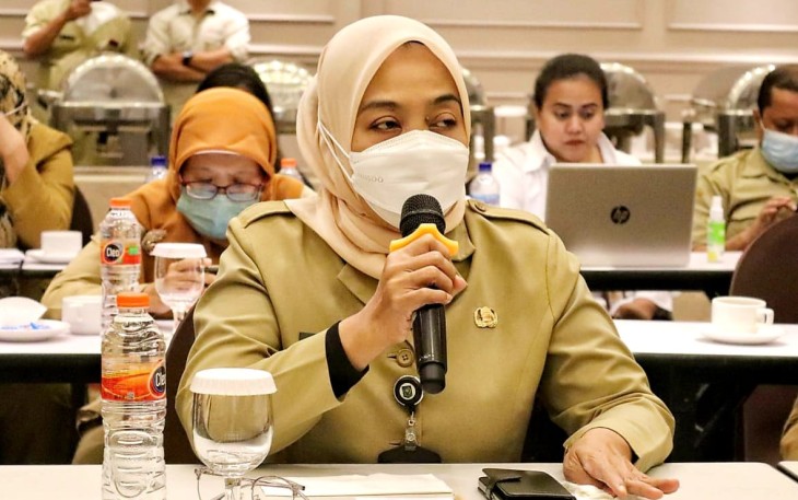 Sri Purwaningsih atau yang akrab disapa Nining saat menghadiri rapat koordinasi Tim Penerapan SPM tingkat pusat yang digelar secara hybrid, Selasa (30/8/2022) di Sentral Cawang Hotel Jakarta. 