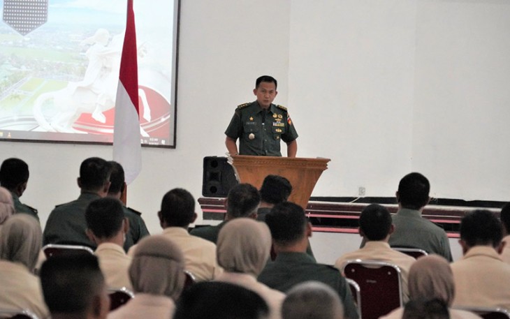 Prajurit dan PNS Korem 071/Wijayakusuma saat Terima Sosialisasi Perjanjian Kerja Sama Antara TNI AD Dengan Bank BRI Purwokerto
