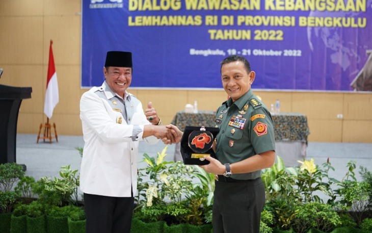 Wagub Bengkulu Rosjonsyah saat menghadiri pembukaan Dialog Wawasan Kebangsaan Lemhannas RI di Ruang Ballroom Hotel Grage Bengkulu, 19/10/2022.