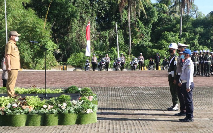Gubernur Bengkulu saat Pimpin Apel Gelar Pasukan Ops Ketupat Nala 2022