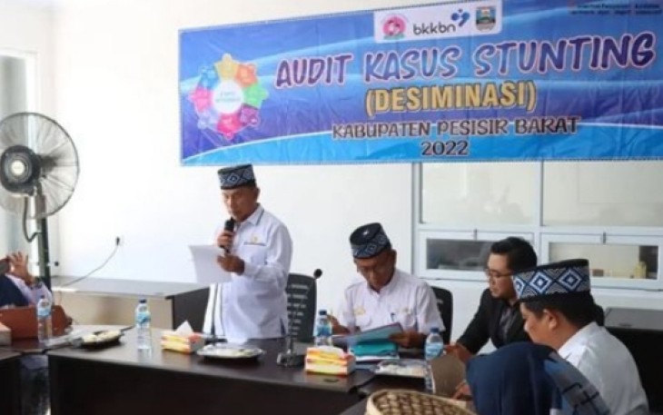 Wakil Bupati Pesibar saat Hadiri Sosialisasi Audit Kasus Stunting Tahap Dua Tahun 2022
