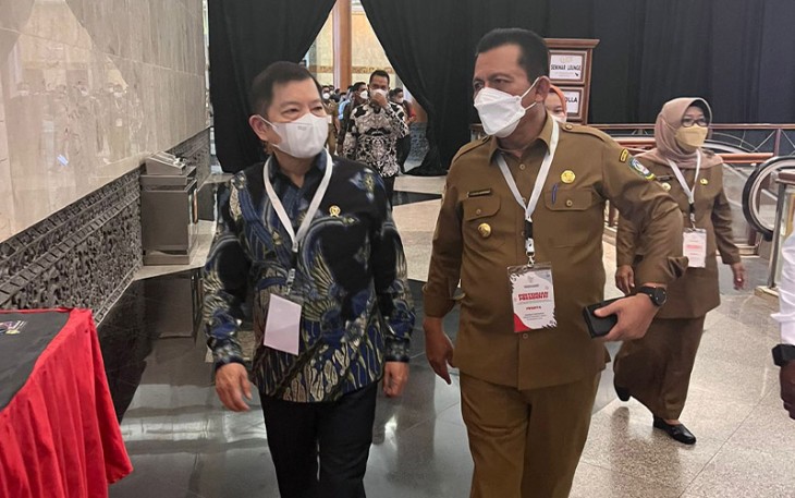 Gubernur Ansar saat Hadiri Langsung Pengarahan Presiden Jokowi Untuk Pengendalian Inflasi