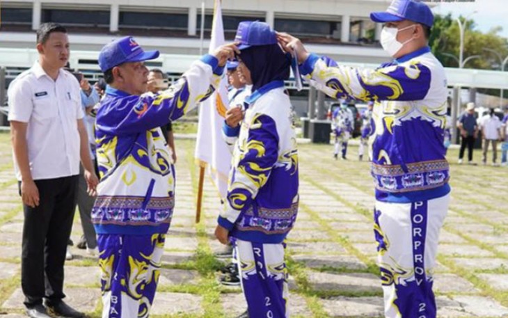 Wakil Bupati Pesibar saat Lepas 109 Atlet ke Porprov Lampung 2022