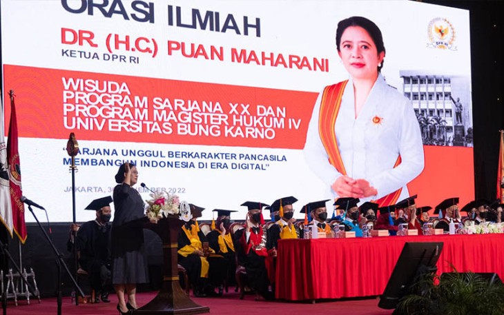 Puan Maharani pada saat Orasi Ilmiah di UBK
