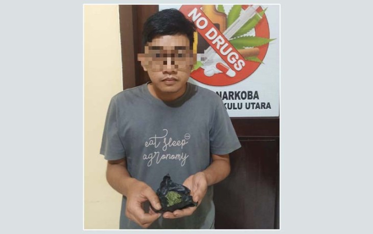 Tersangka dan barang bukti saat diamankan