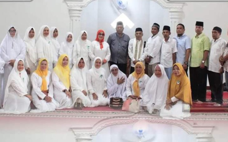 Wabup Labuhanbatu saat Hadiri Yasin Akbar di Mesjid Baitul Makmur Rantau Selatan 