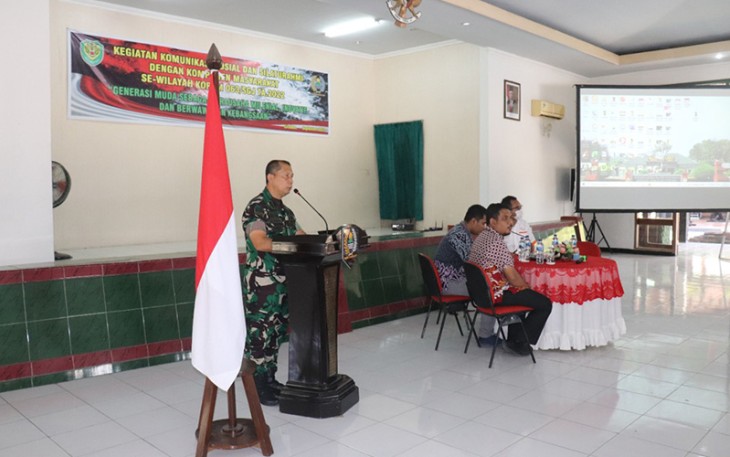 Danrem 063/SGJ Kol Inf Danny Rakca S.A.P., M.Han saat menyampaikan kegiatan komunikasi sosial 