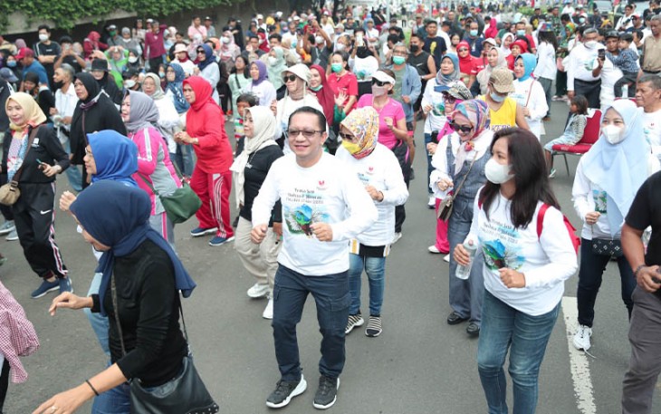 Pentas Seni Budaya dan Hiburan Maluku Utara di arena Car Free Day (CFD) Bundaran Indonesia, Jakarta, Minggu (9/10/2022).