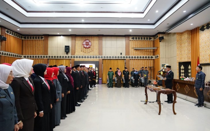 Pemerintah Provinsi Bengkulu Melakukan Mutasi Pejabat Eselon III dan IV 