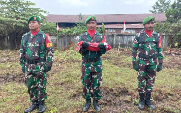 Koramil Jajaran Kodim 1710/Mimika saat Laksanakan Upacara HUT RI Ke-78 di Wilayah Binaan
