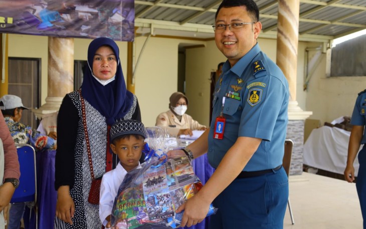 Baksoskes HUT ke-78 TNI di Gisik Cemandi