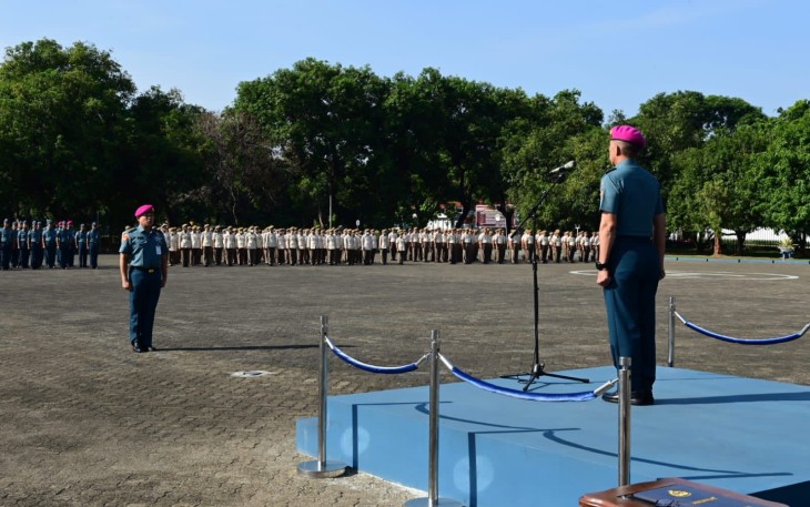 Dalam rangka untuk mengobarkan semangat Bela Negara dan meningkatkan rasa cinta tanah air, tepat di tanggal 19 Desember 2023 TNI Angkatan Laut (TNI AL) menyelenggarakan upacara untuk memperingati Hari Bela Negara ke-75 tahun 2023 dengan dilaksanakan upacara militer yang dipimpin oleh Pati Sahli Kasal Bidang Wilnas Brigjen TNI (Mar) Mauradi di Lapangan Apel Denma Mabesal, Cilangkap, Jakarta Timur, Selasa (19/12)