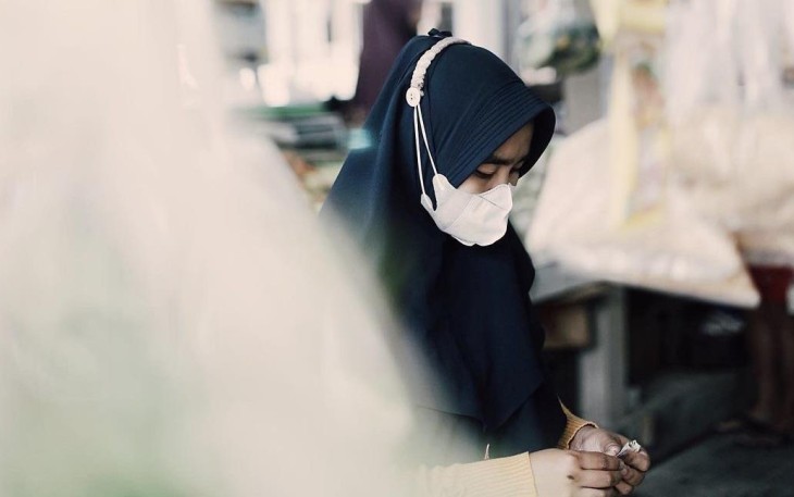 Kegiatas perjual belian bahan masakan di pasar traditional jatiasih Bekasi Foto : Raihan Adestya