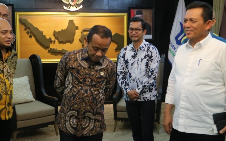 Gubernur Ansar saat Temui Menteri Investasi Bahas Rencana Investasi EBT di Kepri 