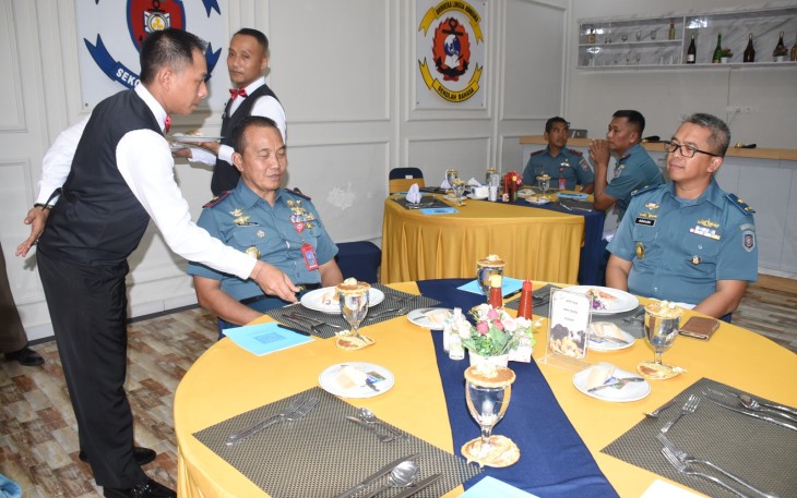 Diktukba TNI AL Angkatan 54 Lattek Penyajian Masakan Kontinental