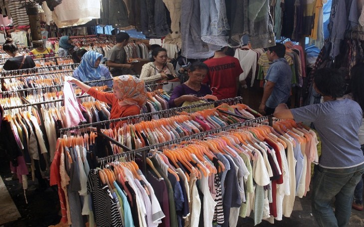 Pakaian Bekas Pasar Senen (Foto: Antara)