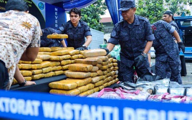 Barang Bukti 1,1 ton narkotika saat akan dimusnahkan