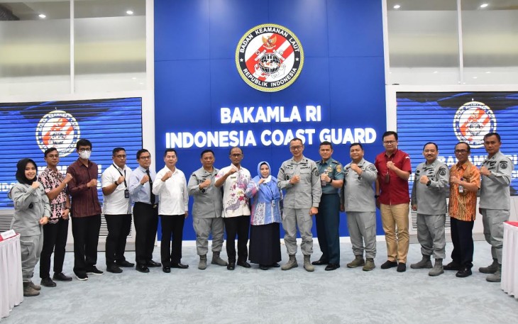Foto bersama usai rapat Rapat yang dipimpin oleh Direktur Strategi Bakamla RI Laksma Bakamla Prio Budie Laksono, S.E., M.M., di Mabes Bakamla RI, Jakarta Pusat pada, Rabu (5/7/2023).