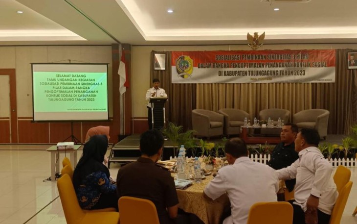 Saiful Azis, S.Pd, M.M saat memberikan sambutan dan memaparkan materi yang dibahas