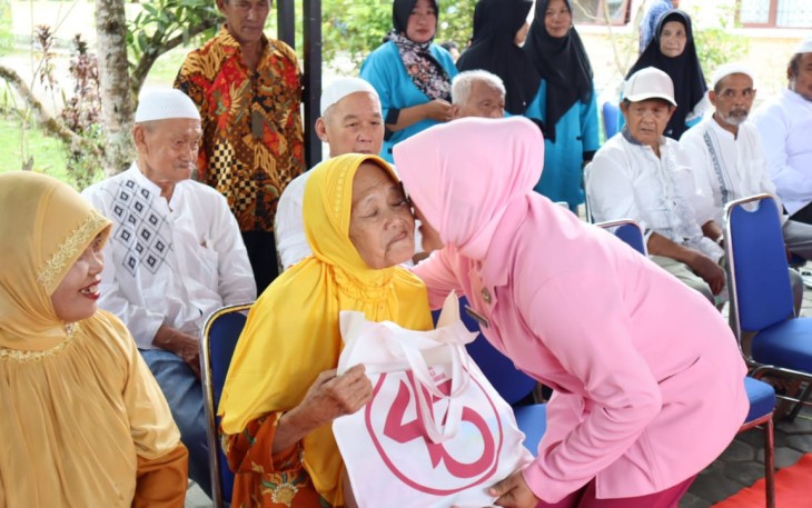 Ketua Bhayangkari Daerah Kepulauan Riau Kunjungi Rumah Bahagia Bintan dan Posyandu Kemala Bhayangkari Cabang Bintan