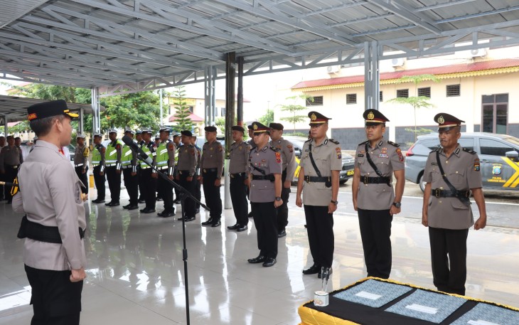 Kapolres Batu Bara AKBP Jose D.C Fernandes,S.I.K melantik empat Pejabat Utama (PJU), Kasatreskrim, Kapolsek Lima Puluh, Kapolsek Medang Deras dan Kasi Humas Polres Batu Bara, di Halaman Aula Polres Batu Bara, Rabu (22/11/2023)