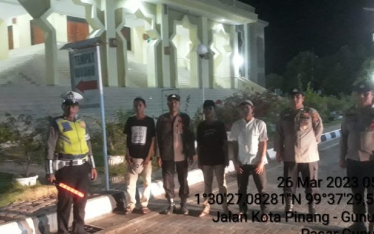 Patroli Asmara Subuh di Paluta