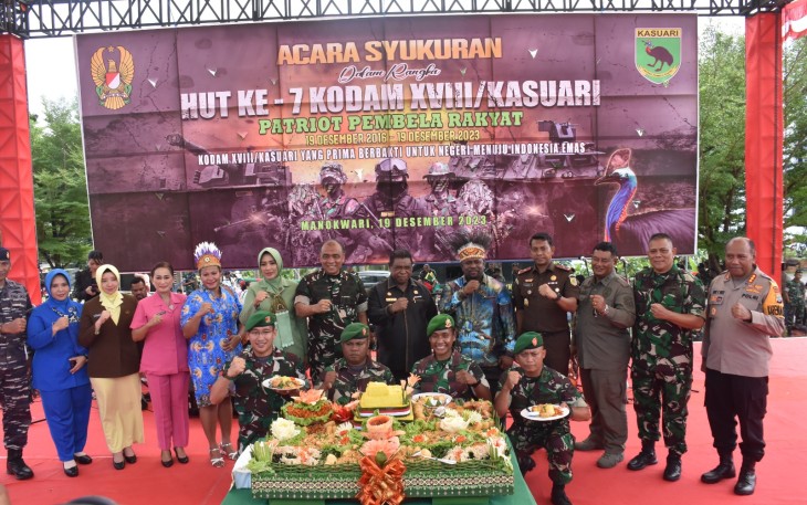 Syukuran HUT ke 7 Kodam XVIII/Kasuari, di lapangan Makodam, Trikora, Arfai 1, Manokwari, Papua Barat, pada Selasa (19/12/2023)