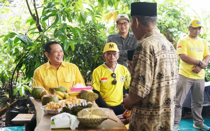  Bamsoet saat bertemu dengan perwakilan masyarakat Desa Bantarbarang di Purbalingga, Jumat (15/9/23).