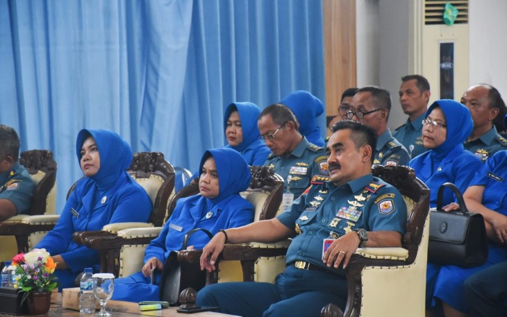 Perwira Lantamal V Ikuti Pengarahan Panglima Armada II Secara Vidcon