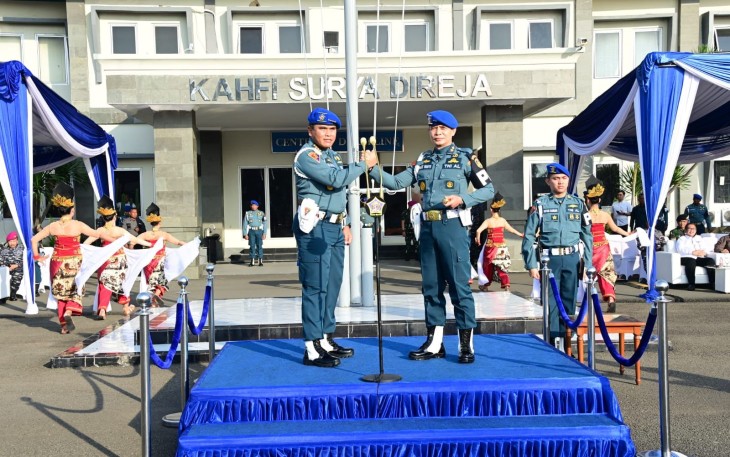 Wadan Kodiklatal Hadiri Penganugerahan Baret Korps dan Pengangkatan Kasal Jadi Warga Kehormatan Pomal