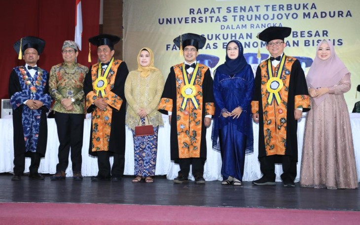 Foto Bersama usai acara