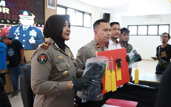 Wakapolres Bogor Polda Jabar Kompol Fitra Zuanda S.I.K.,M.M., saat konferensi pers Selasa (4/4/2023)