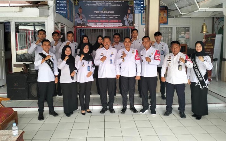 Suasana saat kunjungan Kakanwil Kemenkumham Sumbar di Lapas Kelas III Suliki.