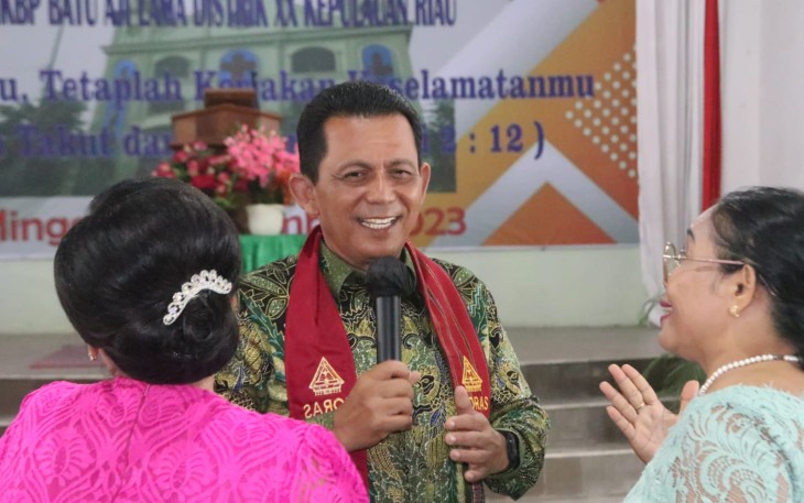 Gubernur Kepri H Ansar Ahmad    
