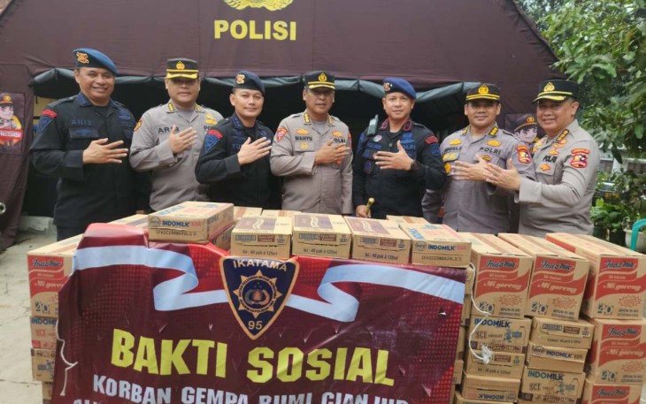 Bantuan kemanusiaan korban gempa Cianjur alumni Akpol 95 