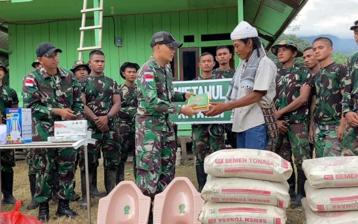 Baksos Satgas Yonif RK 136/TS