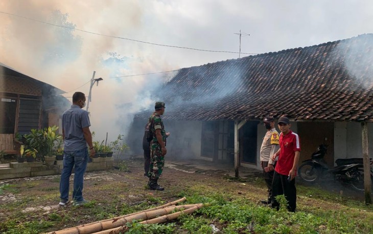 Fogging di wilayah desa binaan 